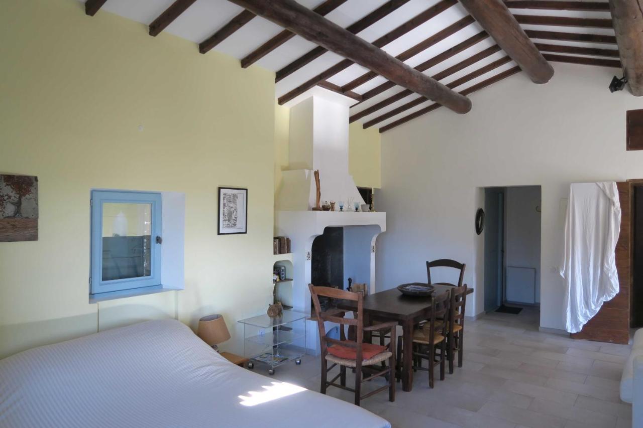 Appartamento Bastide au coeur du Lubéron Gordes Esterno foto